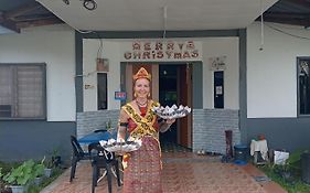 Mulu D Cave Homestay